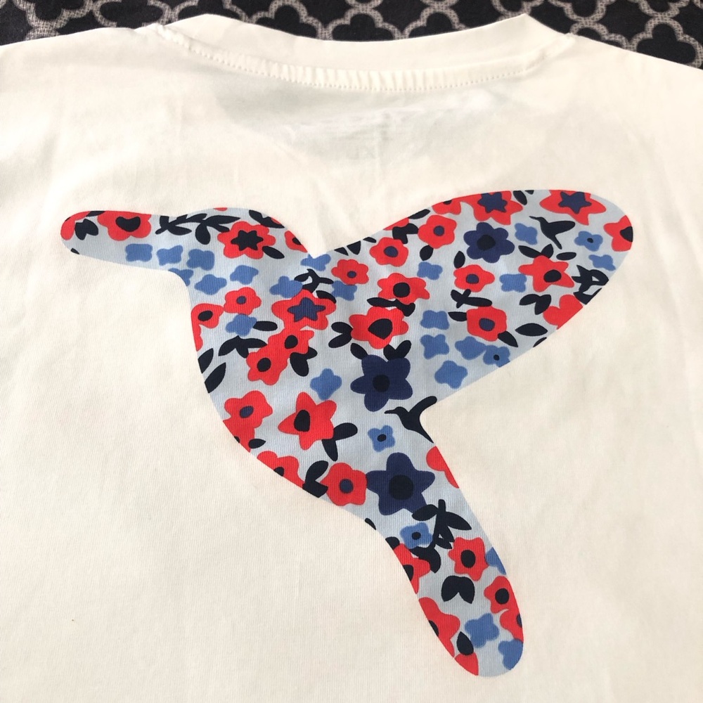 BirdDogs Mens Sz XL White T-Shirt Floral Logo Back Design Z5